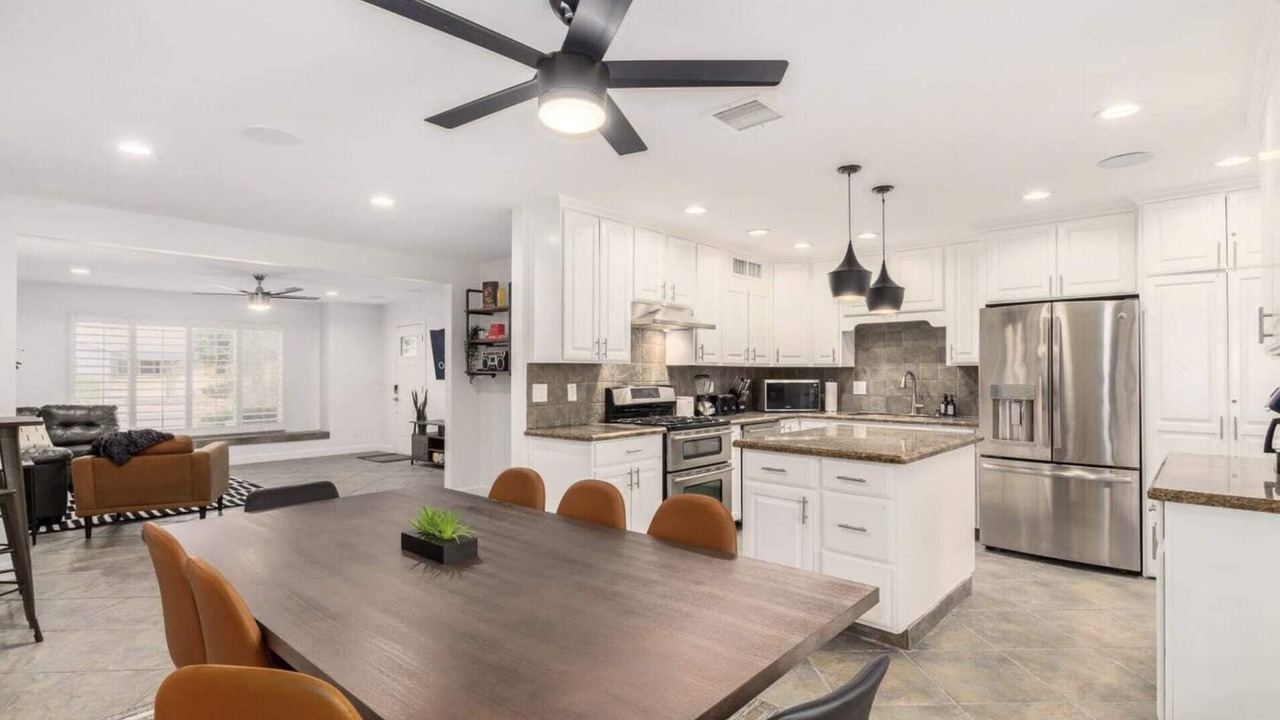 Photo of Kitchen in Scottsdale Estates Nine