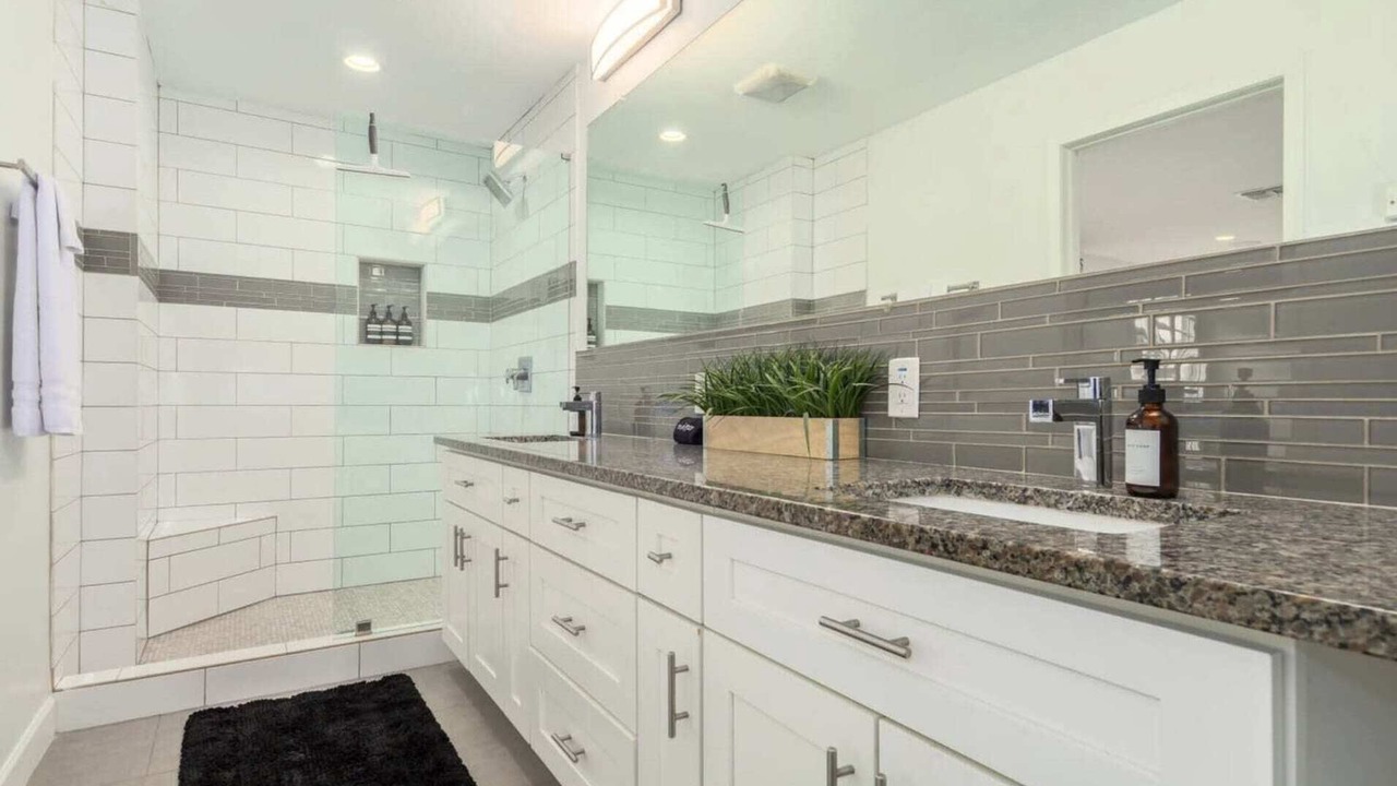 Photo of Bathroom in Scottsdale Estates Nine