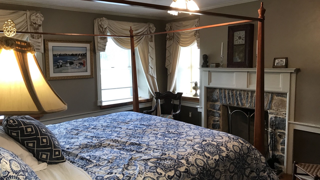 Photo of Bedroom in State College