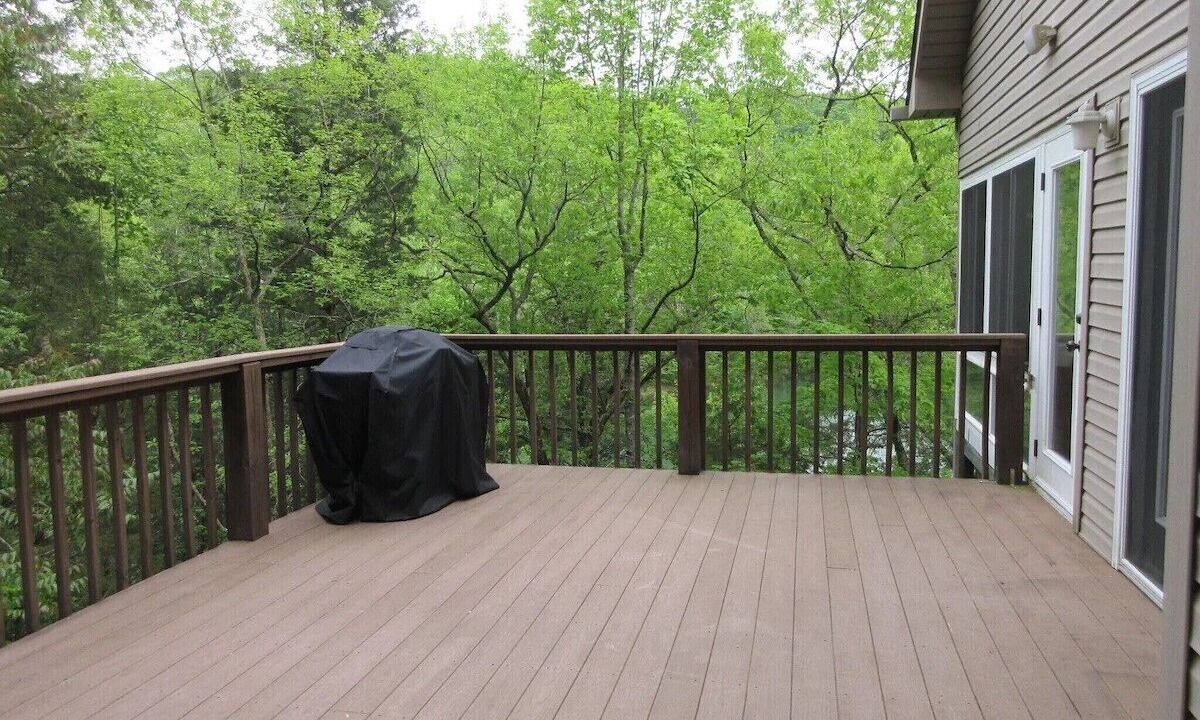 Photo of Patio Balcony in La Follette