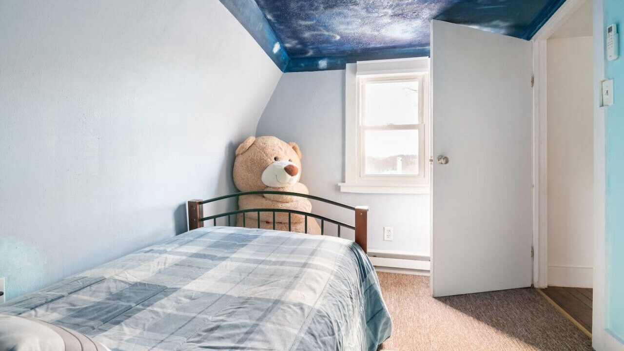 Photo of Bedroom in Sinking Spring