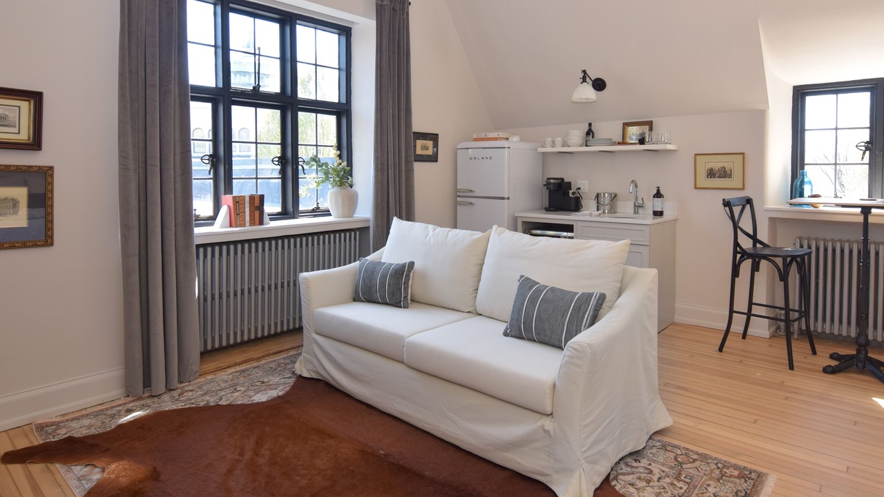 Photo of Livingroom in Harrisburg - Hershey