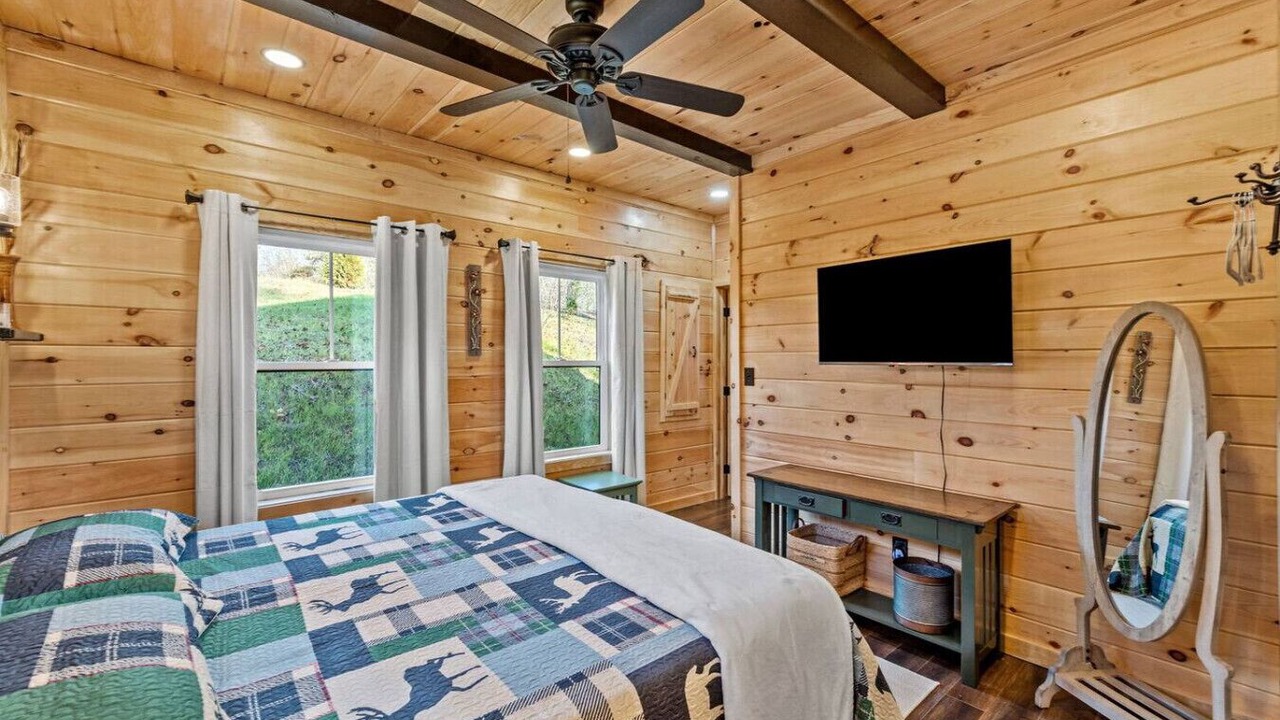 Photo of Bedroom in Rogers