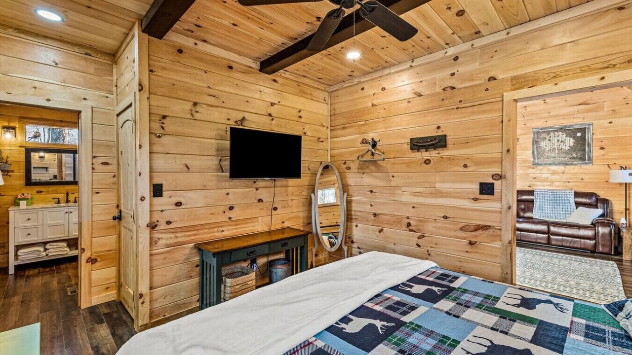 Photo of Bedroom in Rogers