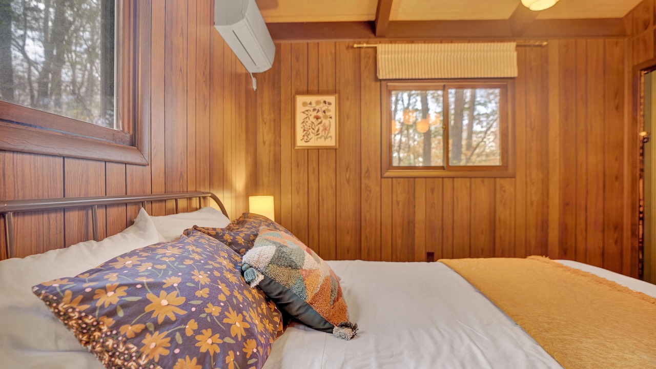 Photo of Bedroom in Gouldsboro
