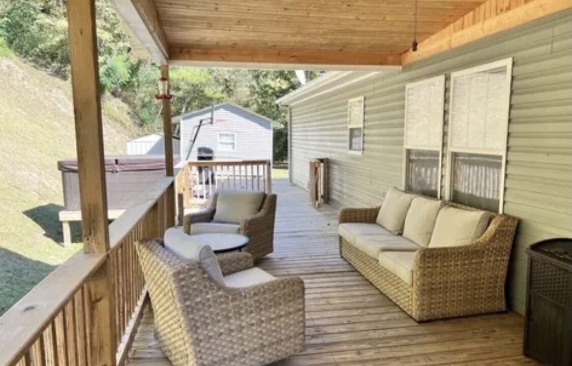Photo of Patio Balcony in Newcomb