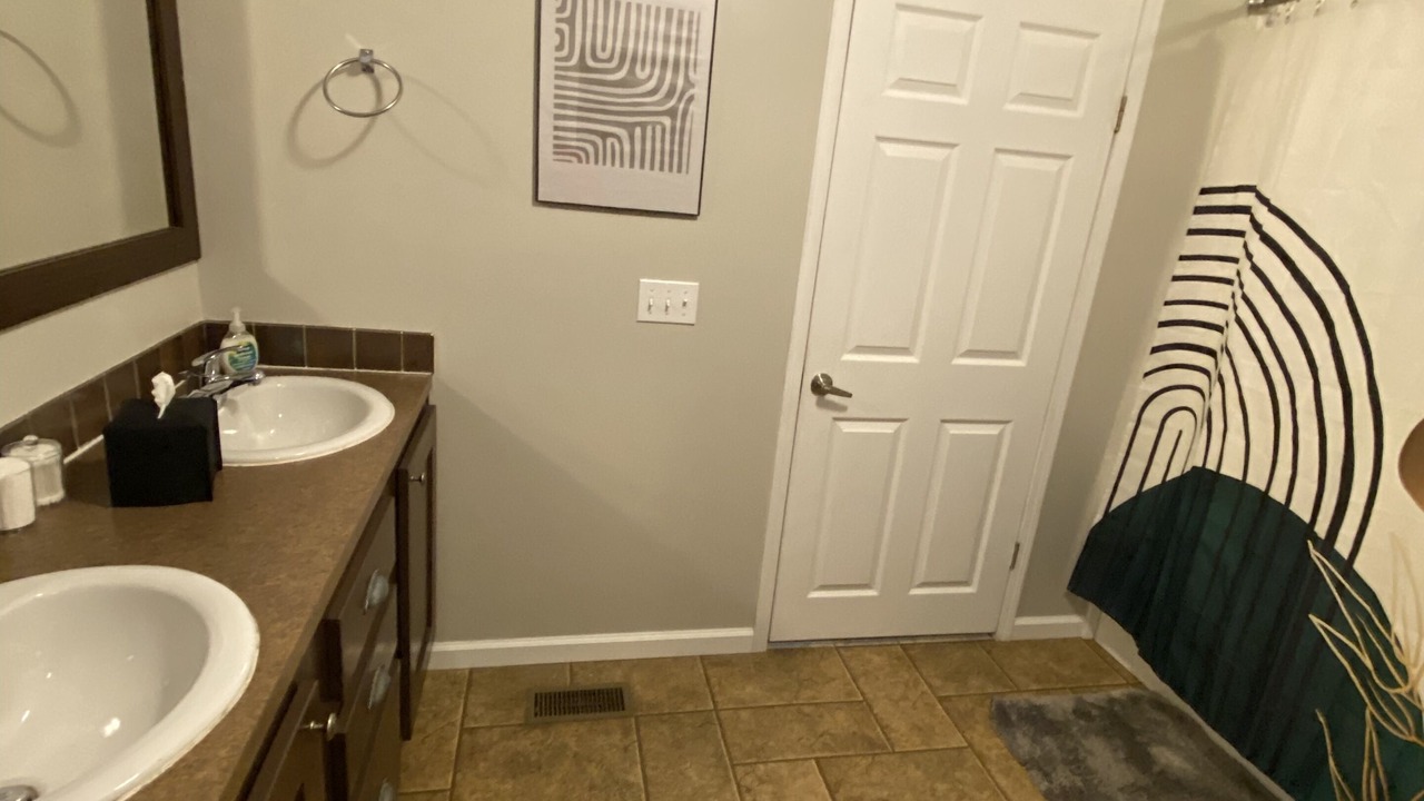 Photo of Bathroom in Newcomb