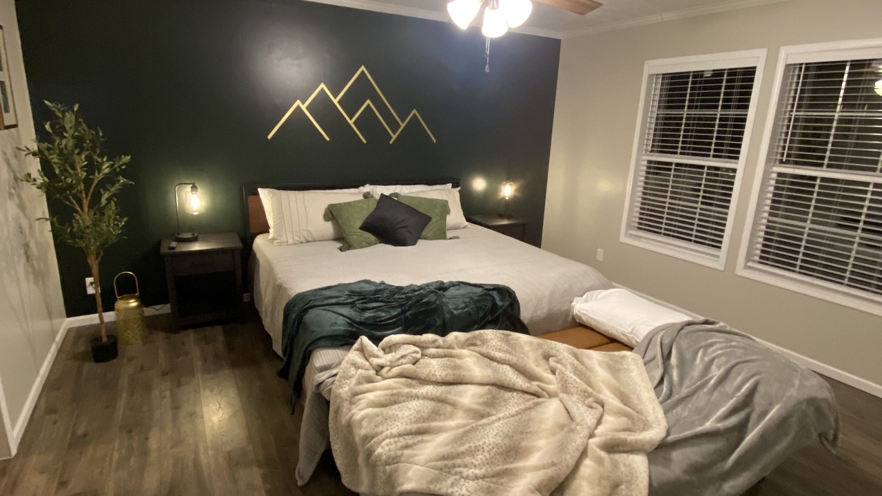 Photo of Bedroom in Newcomb
