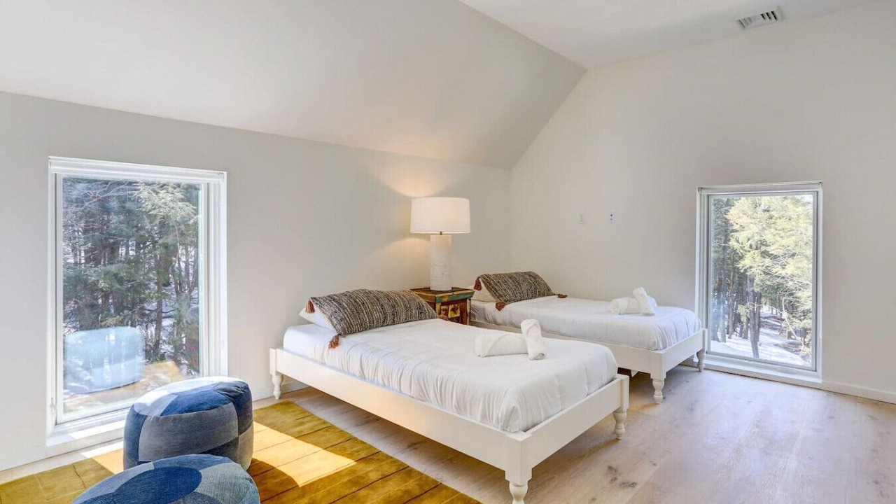 Photo of Bedroom in Rowland