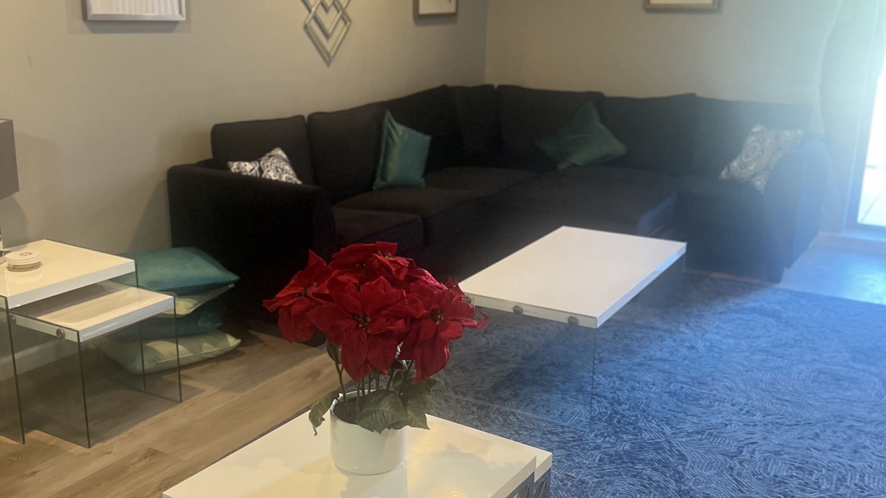Photo of Livingroom in Foxcroft Square
