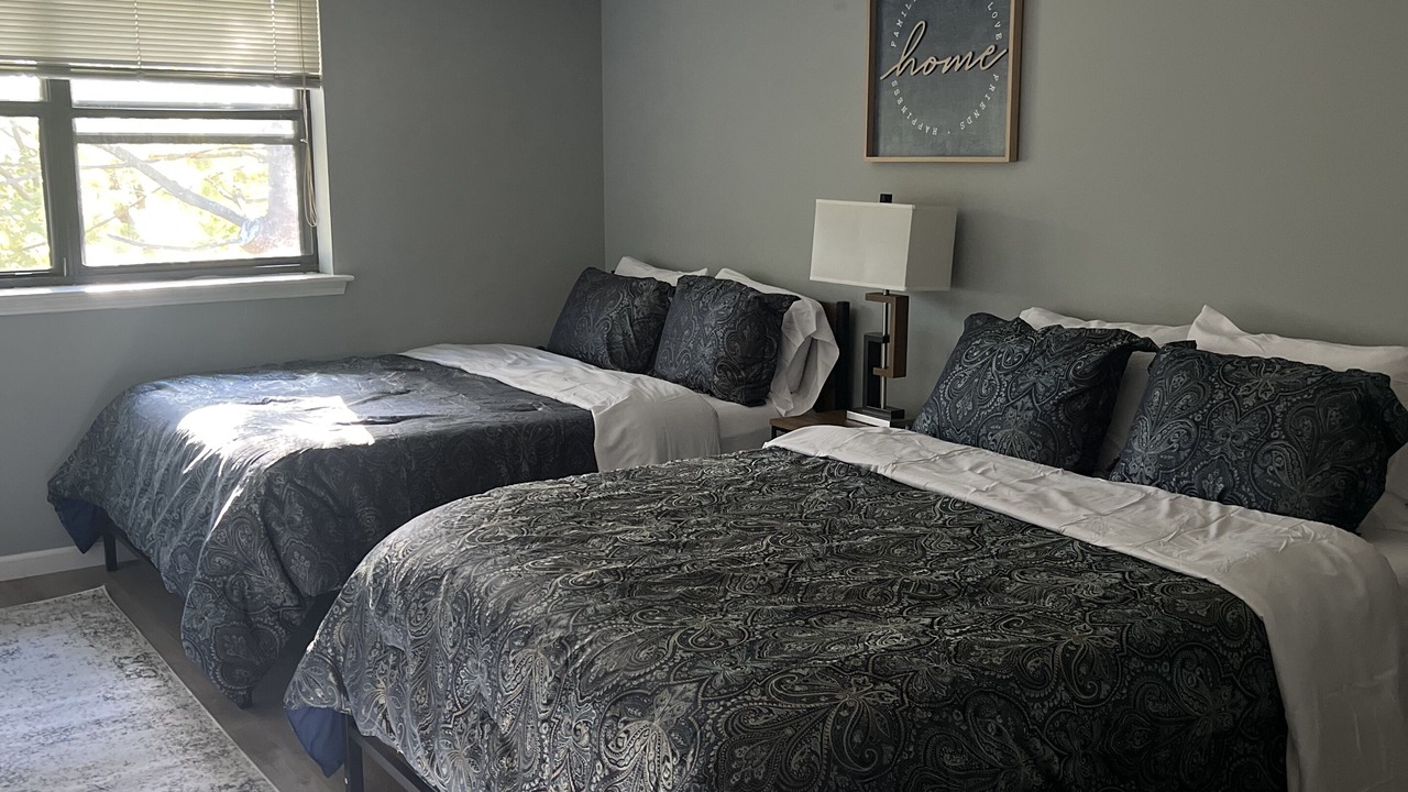 Photo of Bedroom in Foxcroft Square