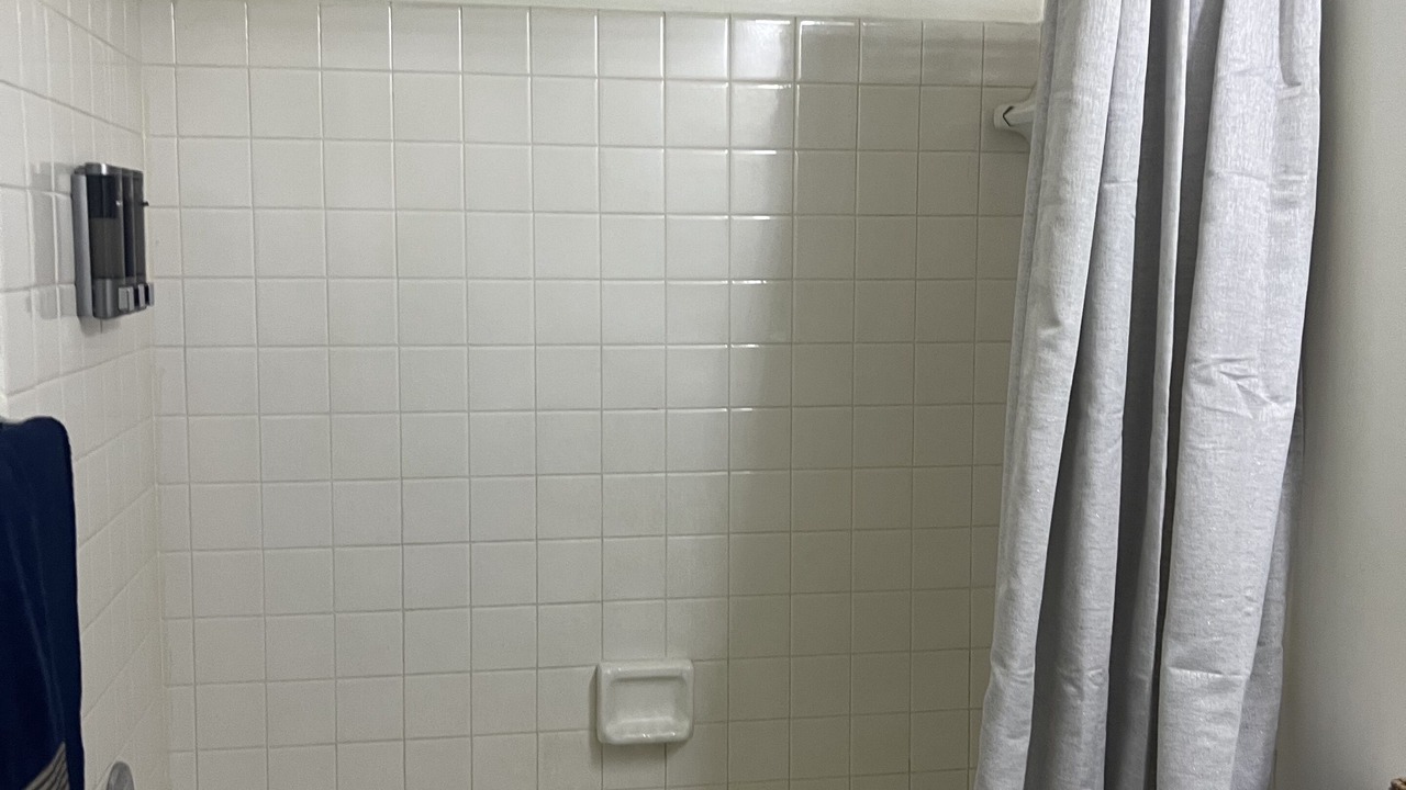 Photo of Bathroom in Foxcroft Square