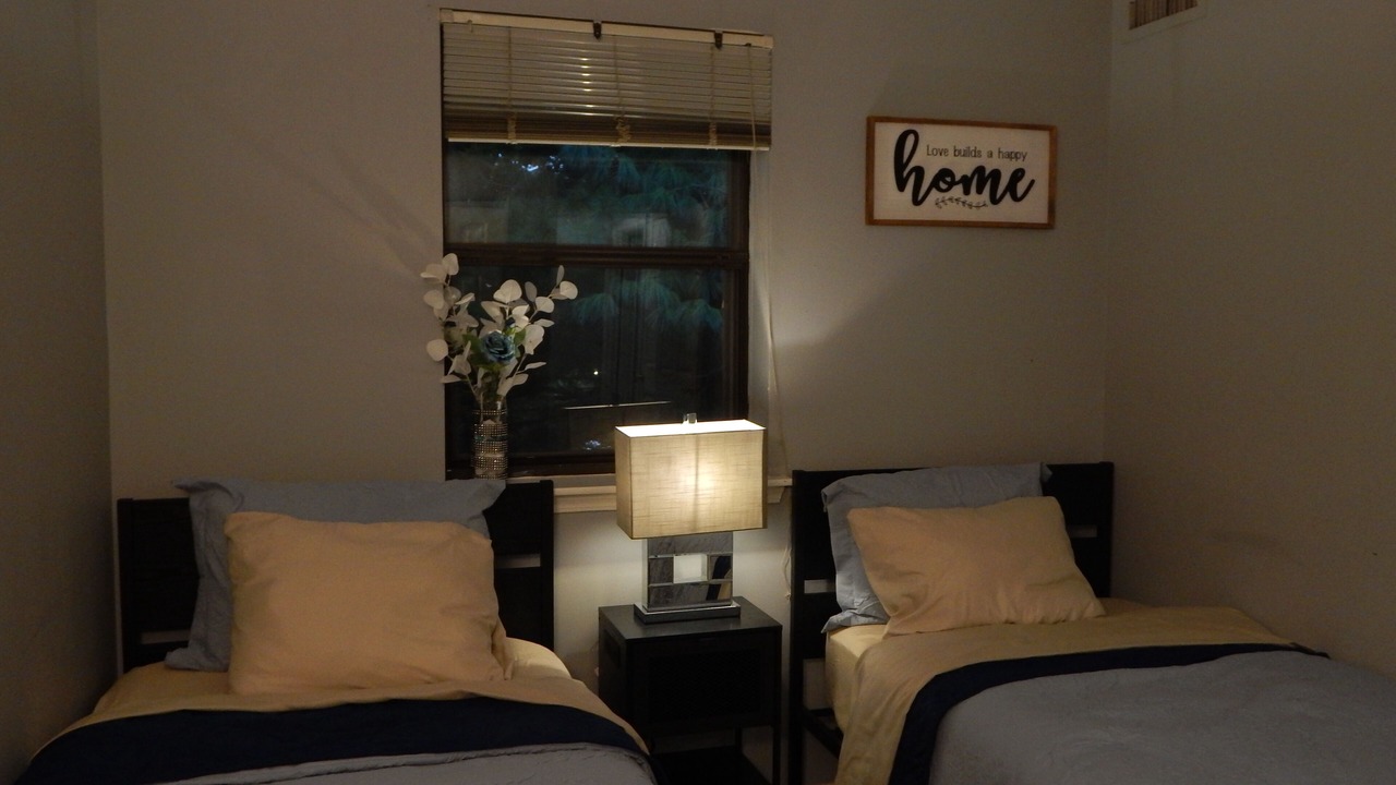 Photo of Bedroom in Foxcroft Square