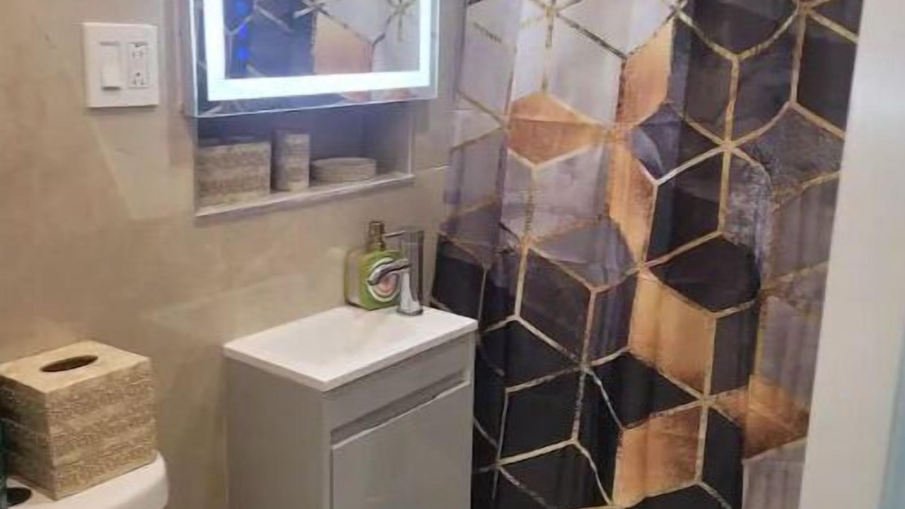 Photo of Bathroom in Williamsbridge