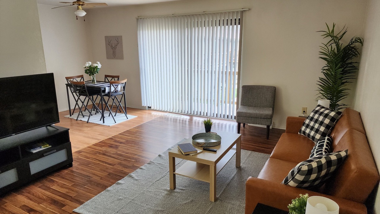 Photo of Livingroom in Mentor