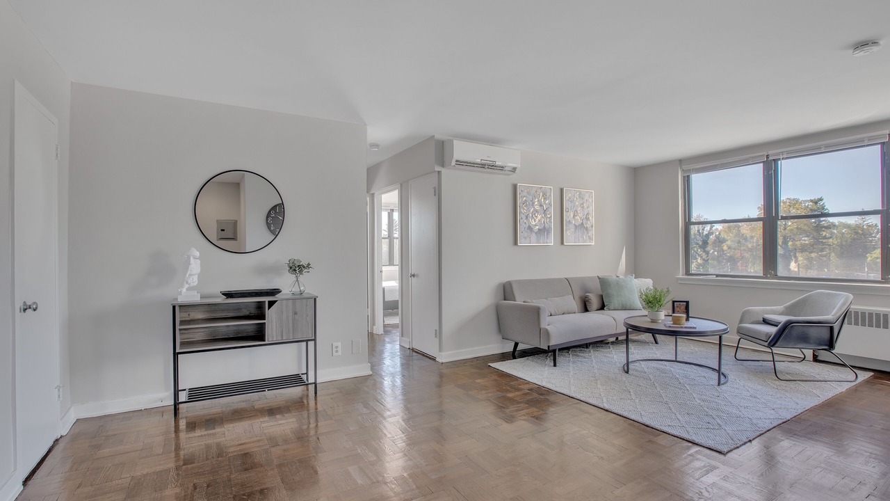 Photo of Livingroom in East Falls