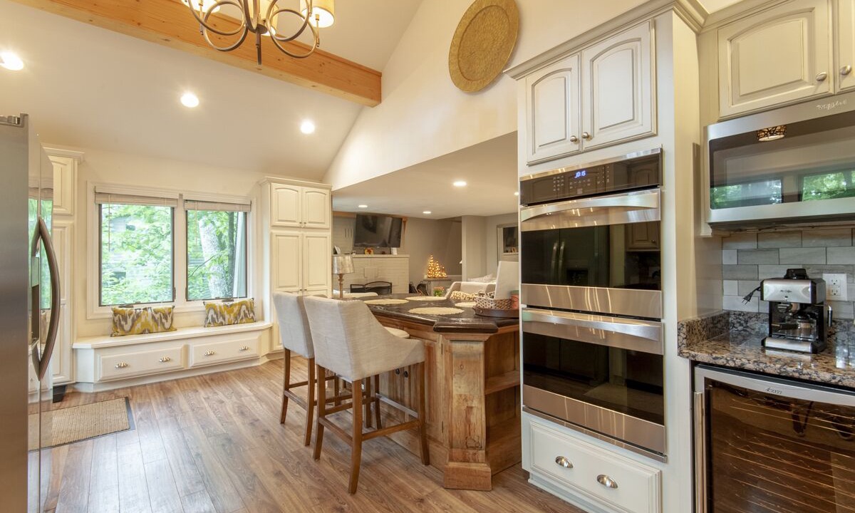 Photo of Kitchen in Roseland