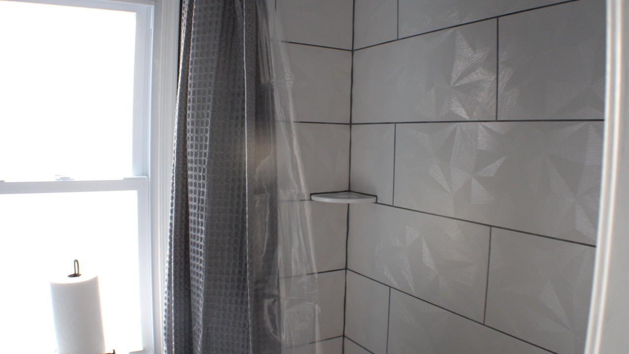 Photo of Bathroom in Point Breeze