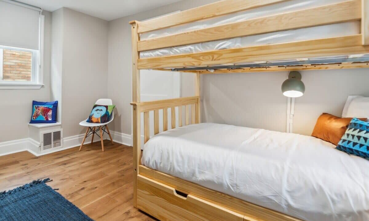 Photo of Bedroom in Castle Shannon