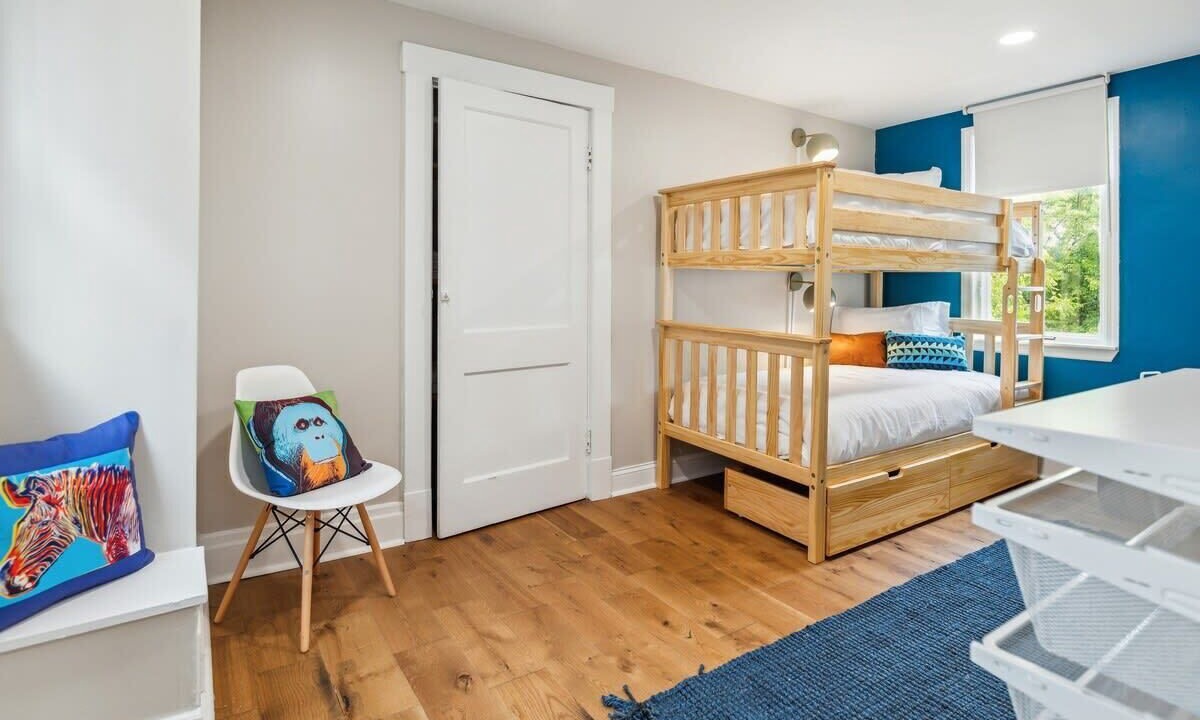 Photo of Bedroom in Castle Shannon