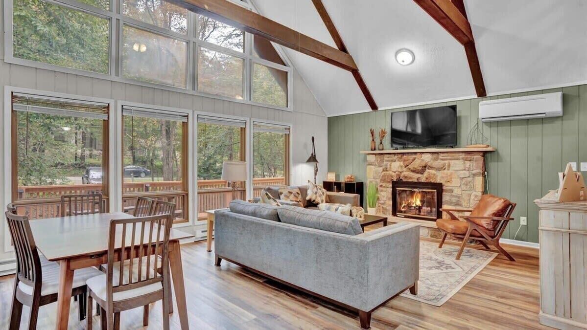Photo of Livingroom in Gouldsboro