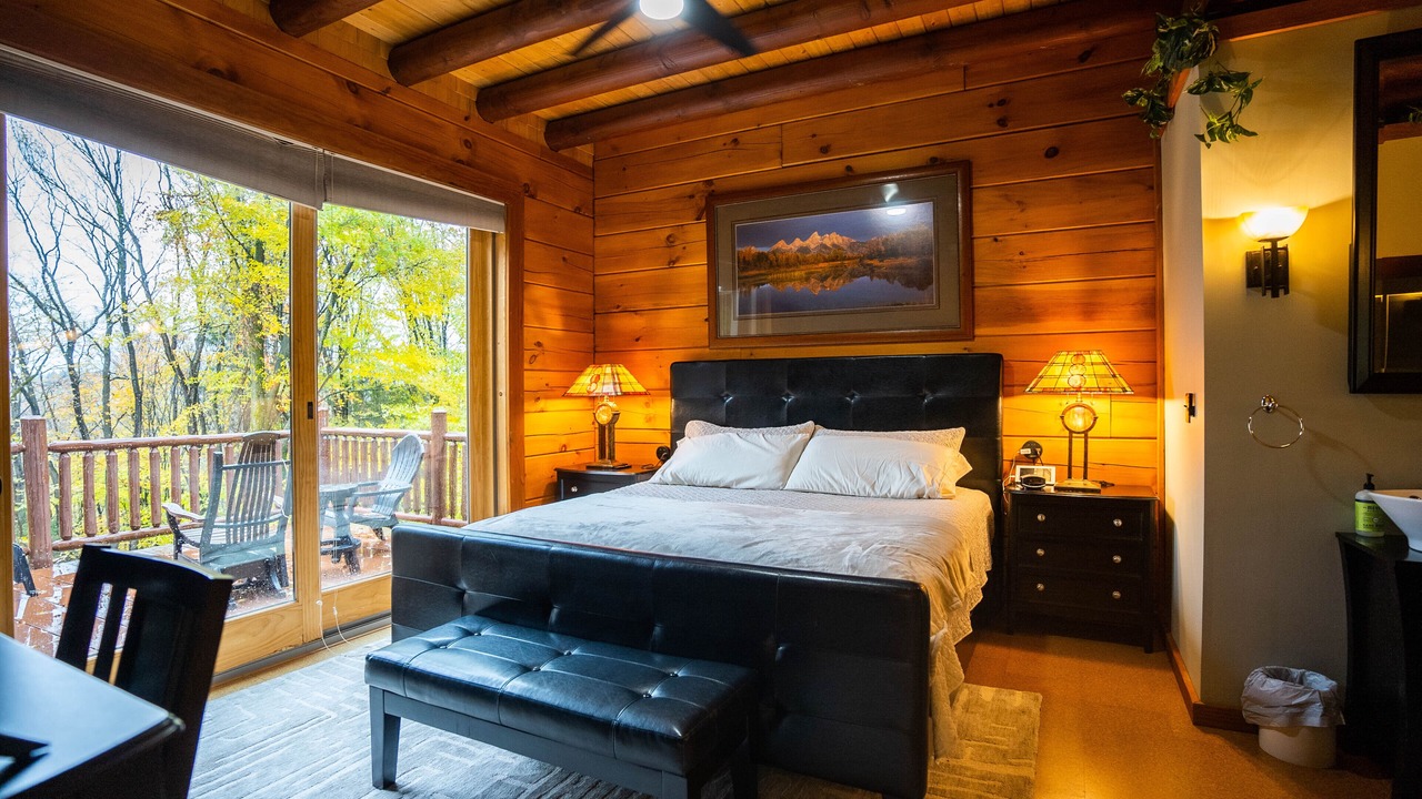 Photo of Bedroom in Ellicottville