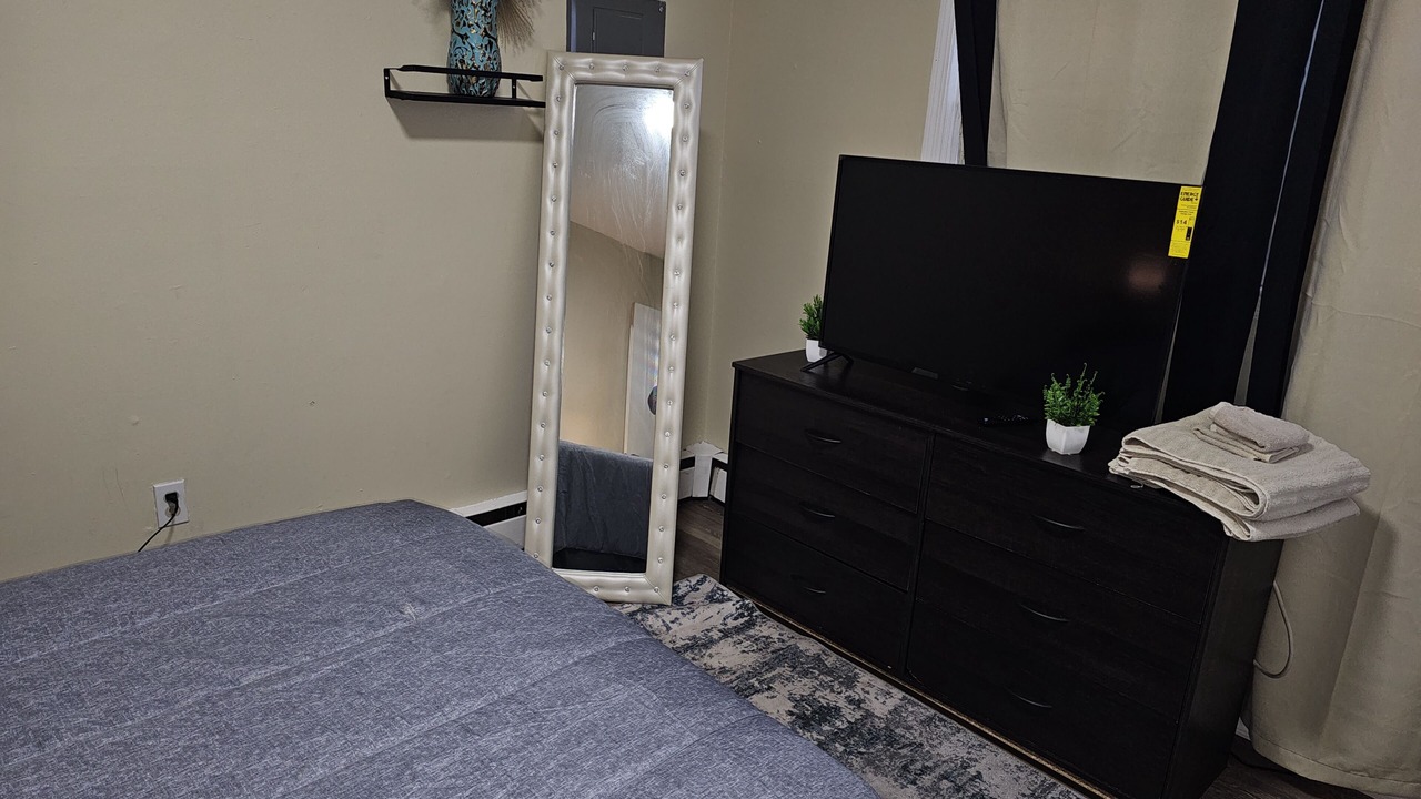 Photo of Bedroom in Rahway