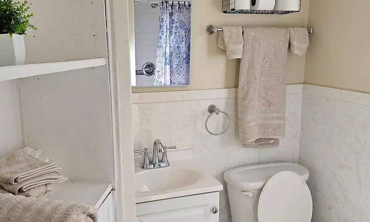 Photo of Bathroom in Rahway