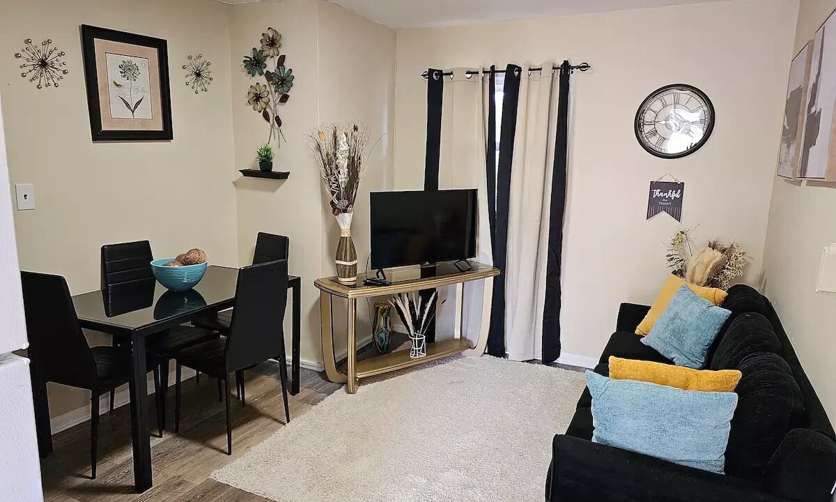 Photo of Livingroom in Rahway