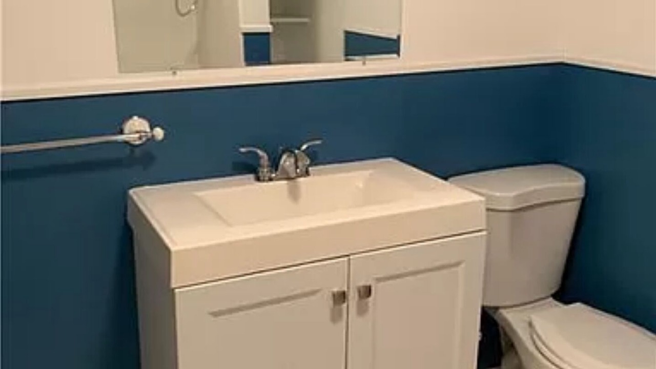 Photo of Bathroom in Deepwater