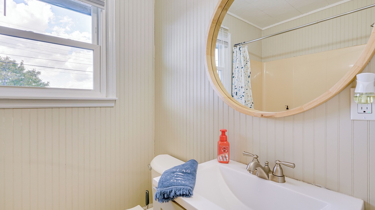 Photo of Bathroom in Mystic Island