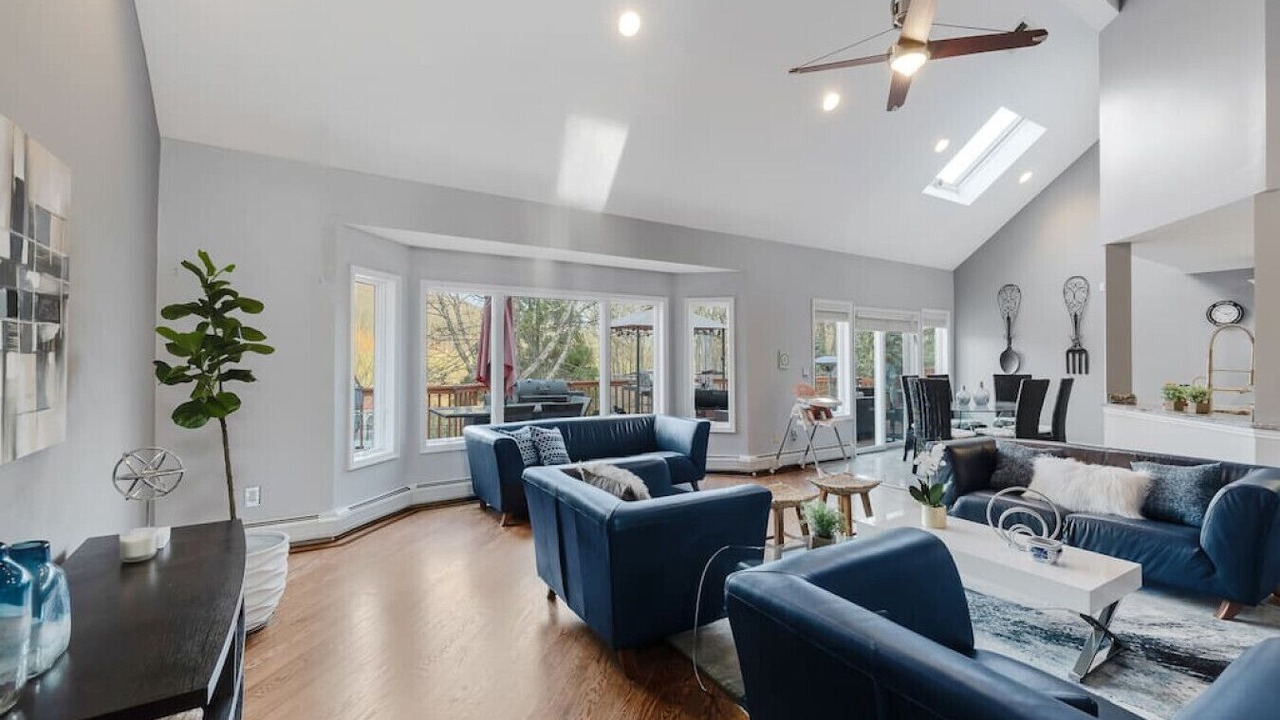 Photo of Livingroom in Stony Point