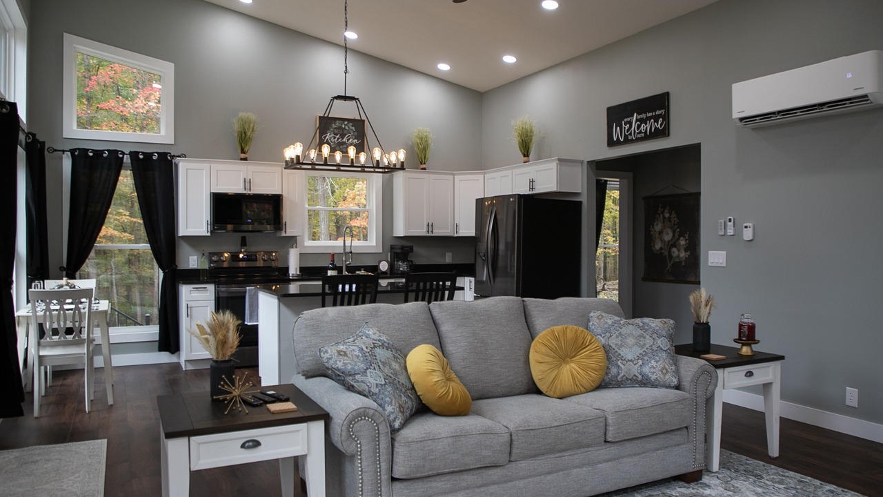 Photo of Livingroom in West Union