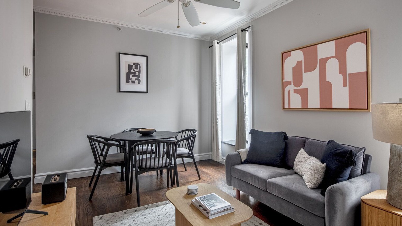Photo of Livingroom in Ukrainian Village