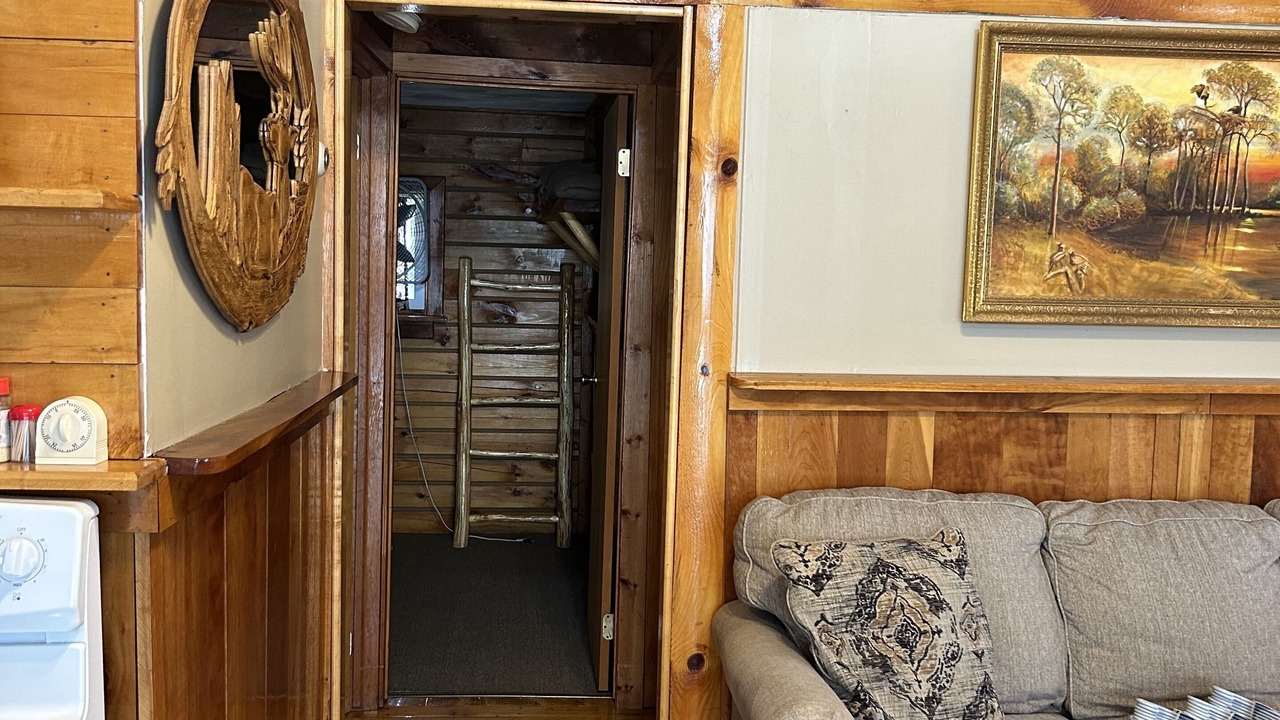 Photo of Livingroom in Limestone