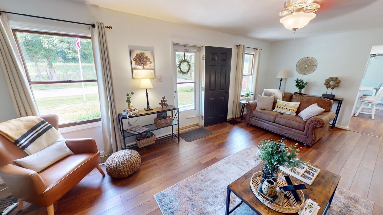 Photo of Livingroom in New Plymouth