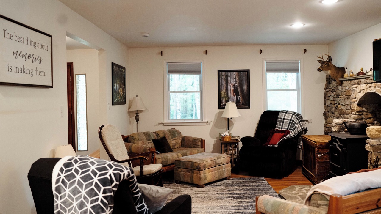 Photo of Livingroom in Mifflinburg