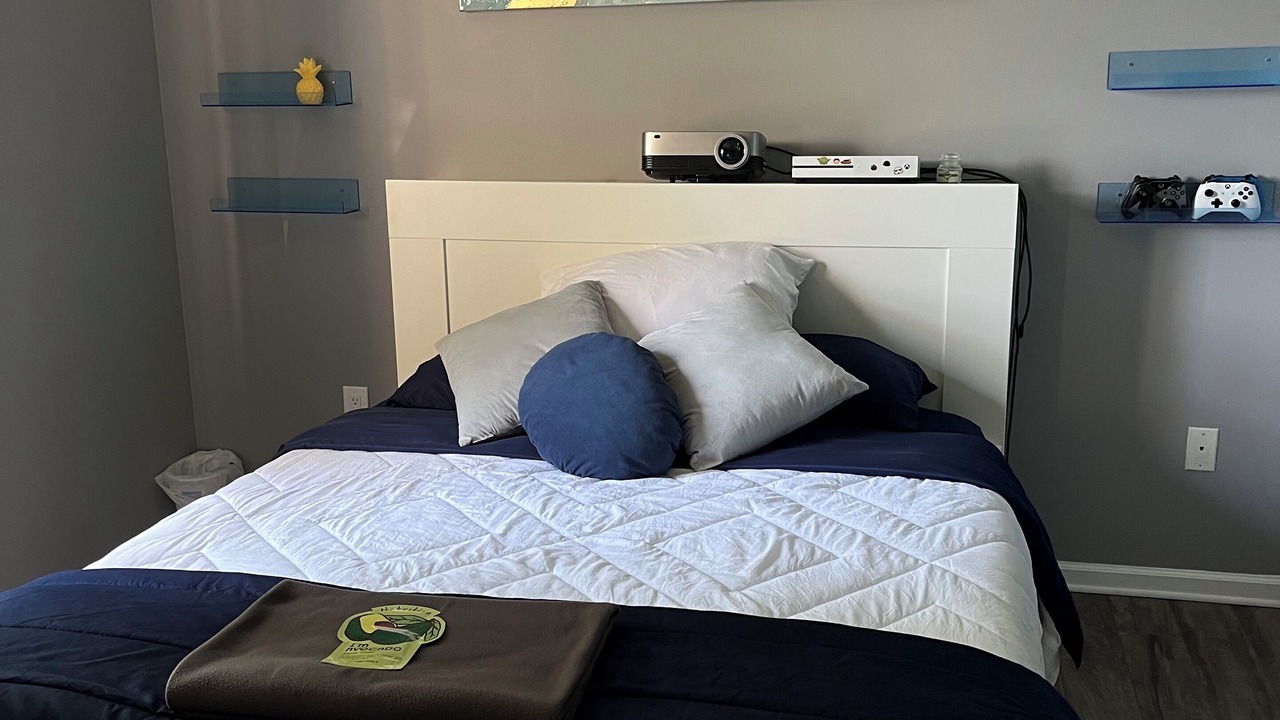 Photo of Bedroom in Clinton