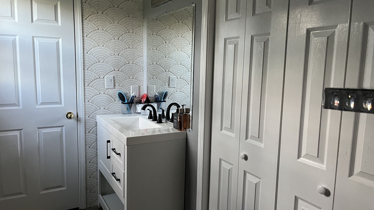 Photo of Bathroom in Clinton