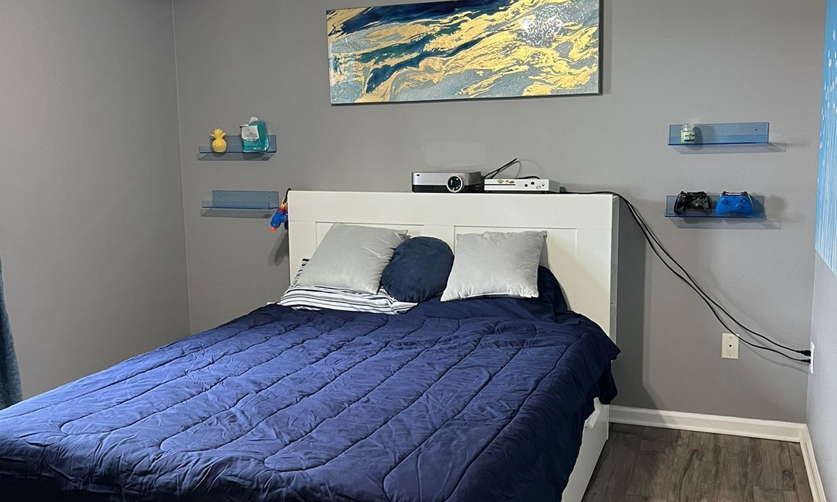 Photo of Bedroom in Clinton
