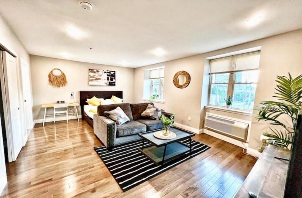 Photo of Livingroom in Chinatown