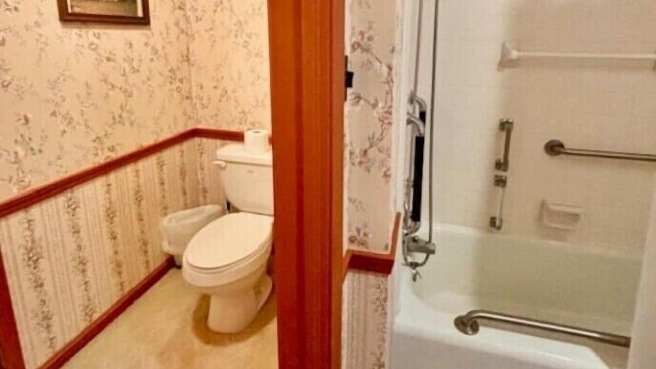 Photo of Bathroom in Somerdale