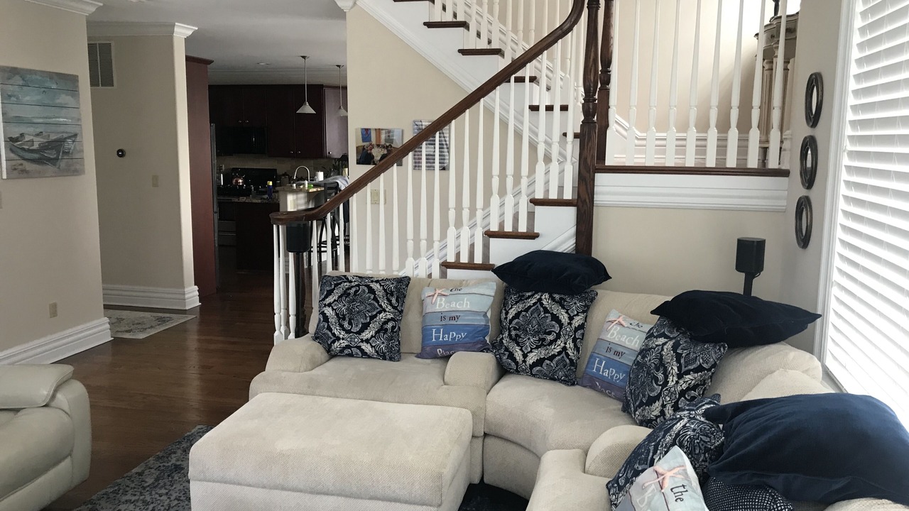 Photo of Livingroom in Margate City