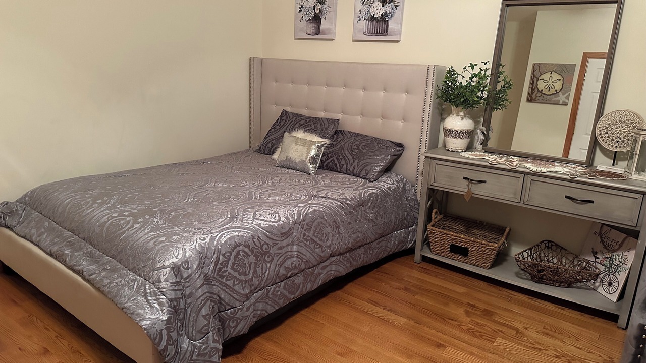Photo of Bedroom in Dogue