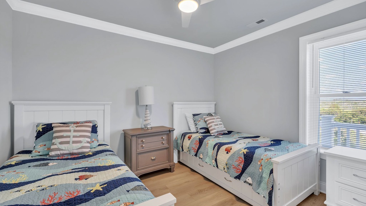 Photo of Bedroom in North Topsail Beach