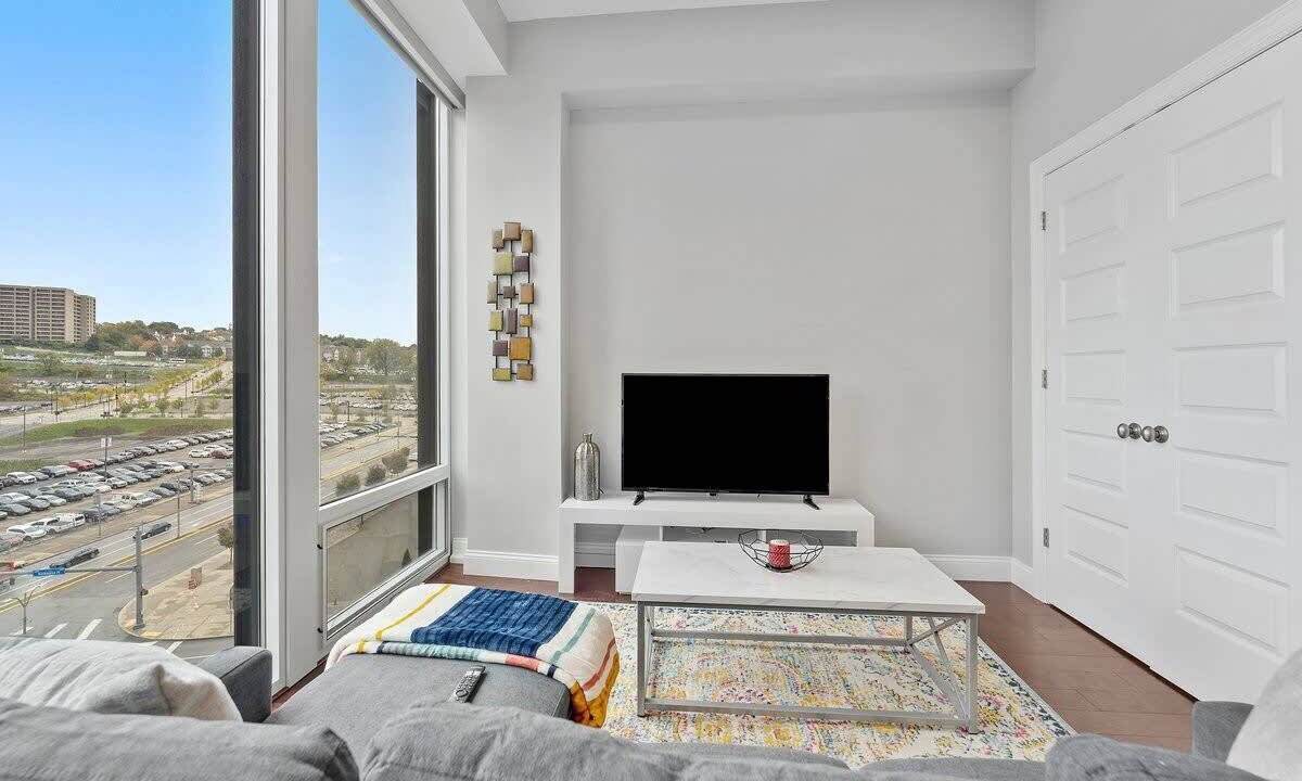 Photo of Bedroom in Downtown Pittsburgh