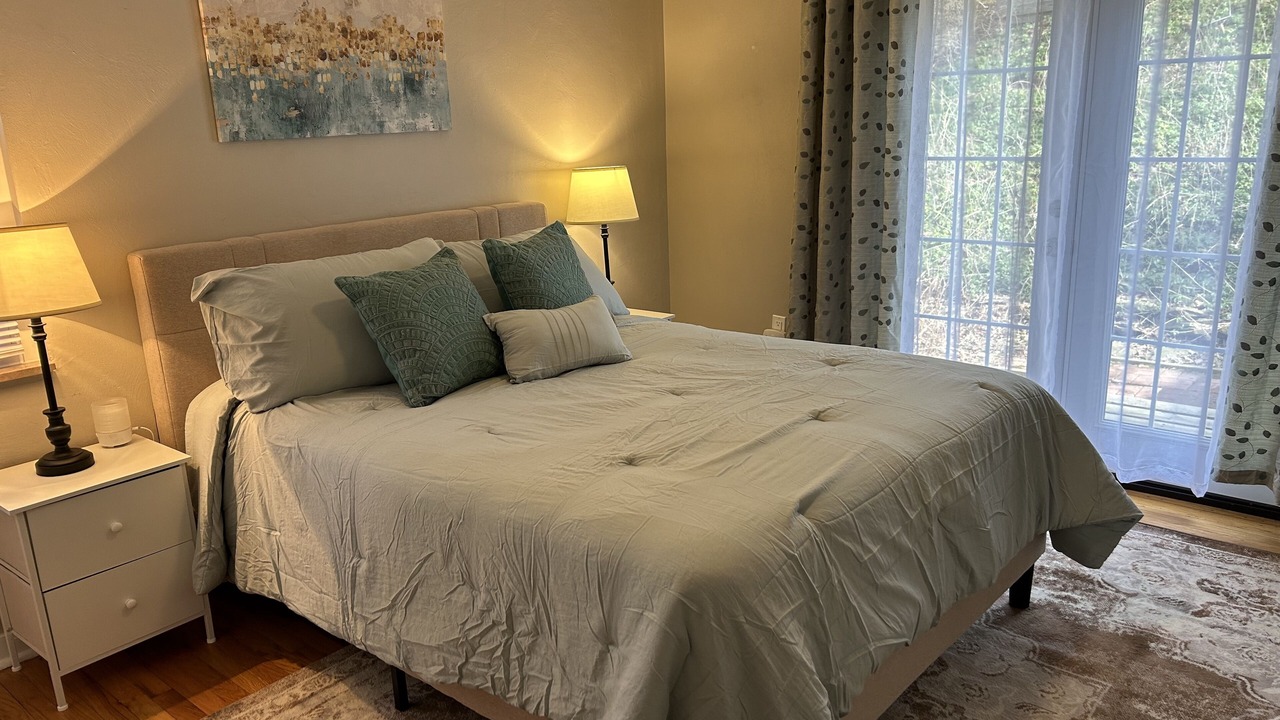 Photo of Bedroom in Forest Hills