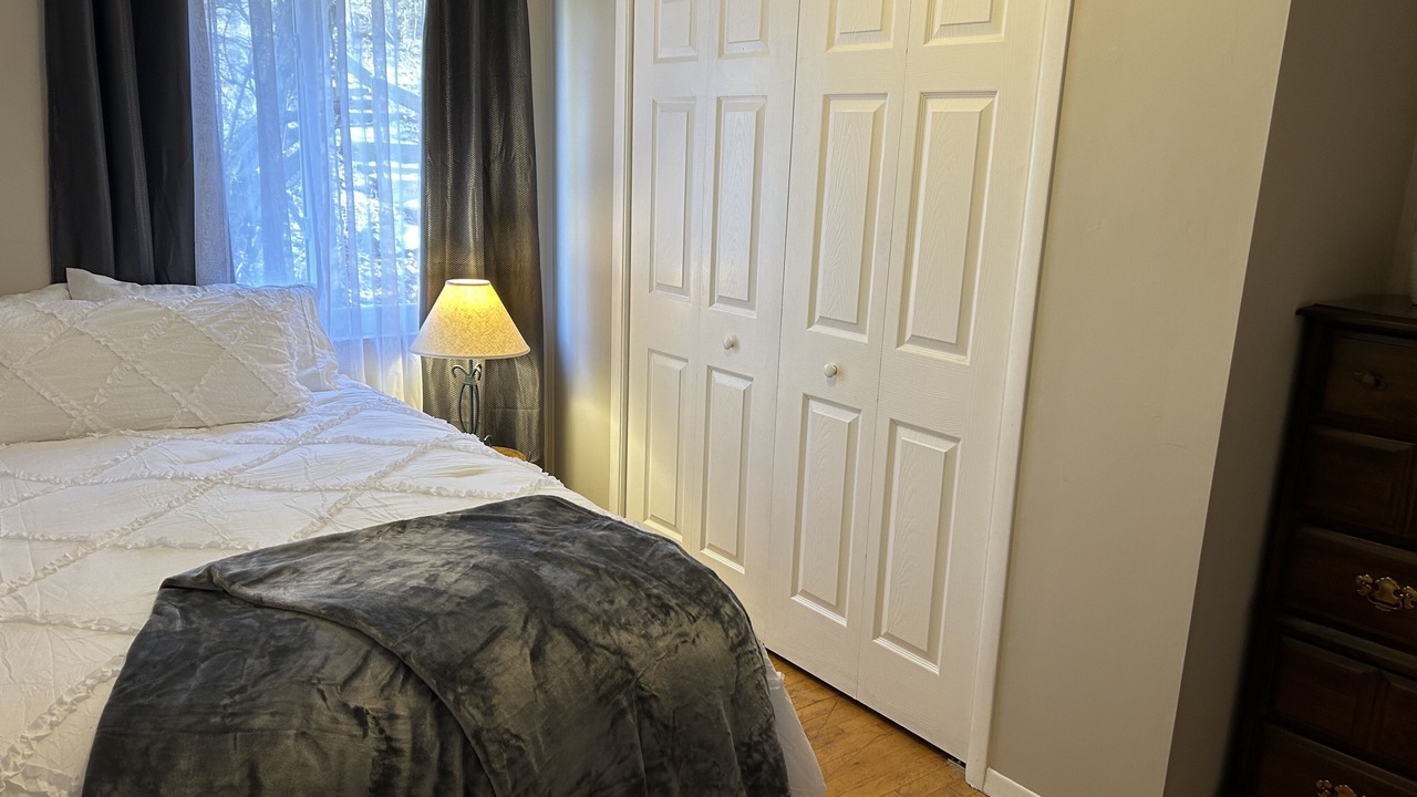 Photo of Bedroom in Forest Hills