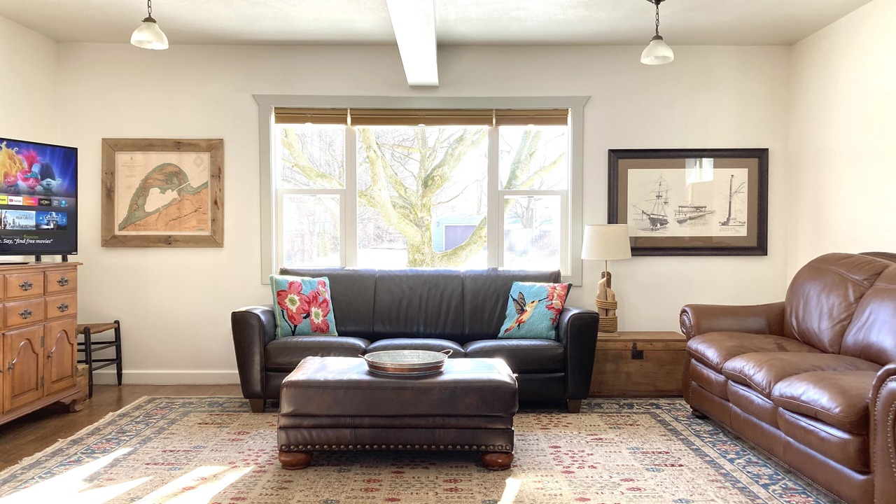 Photo of Livingroom in Erie