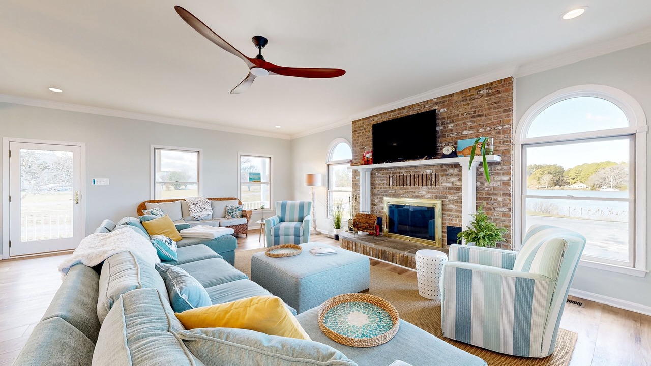 Photo of Livingroom in Point Lookout